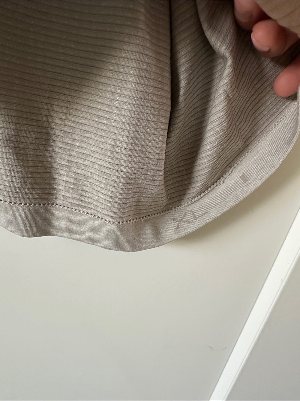 Lululemon Men's Short Sleeve Performance T-Shirt - Light Gray - Picture 3 of 3
